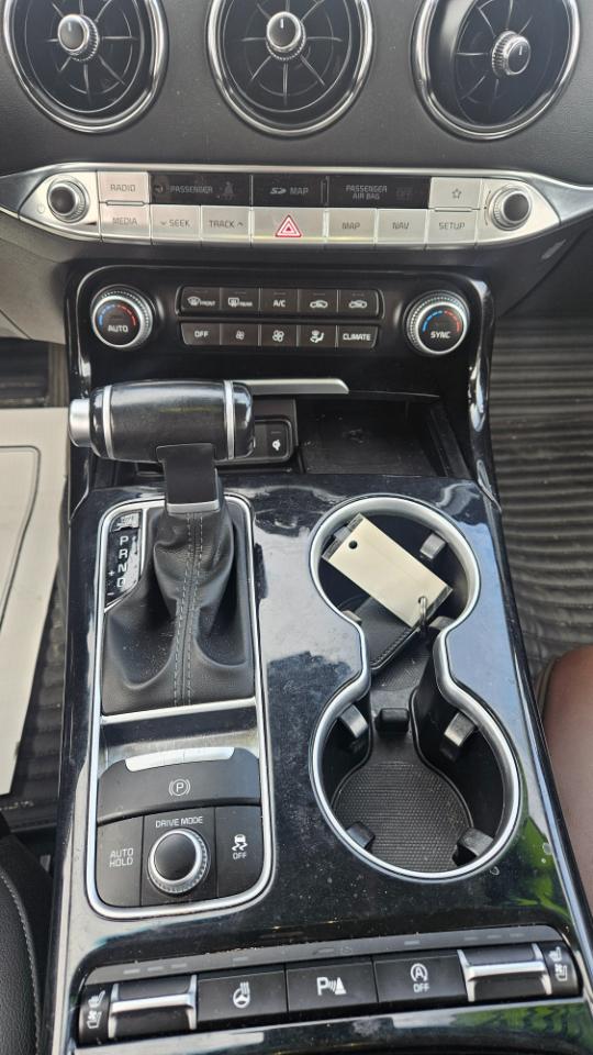 Kia Stinger Premium AWD 2019