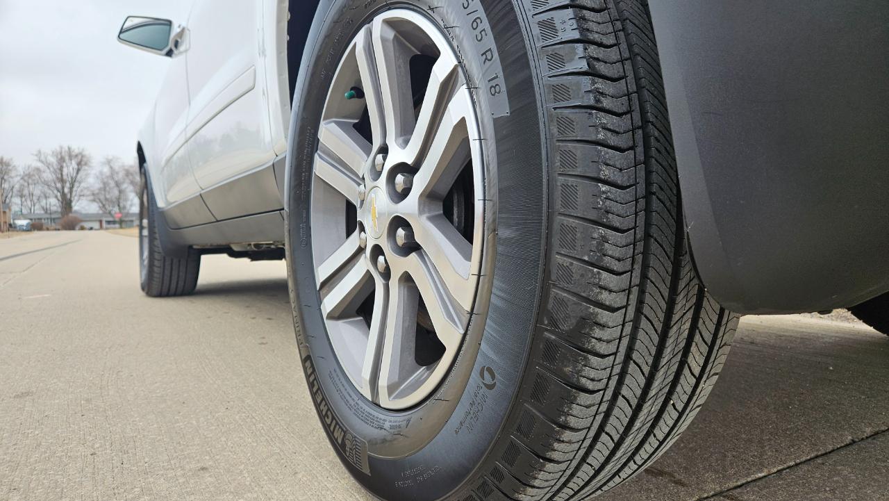 Chevrolet Traverse AWD 4dr LT w/1LT 2017