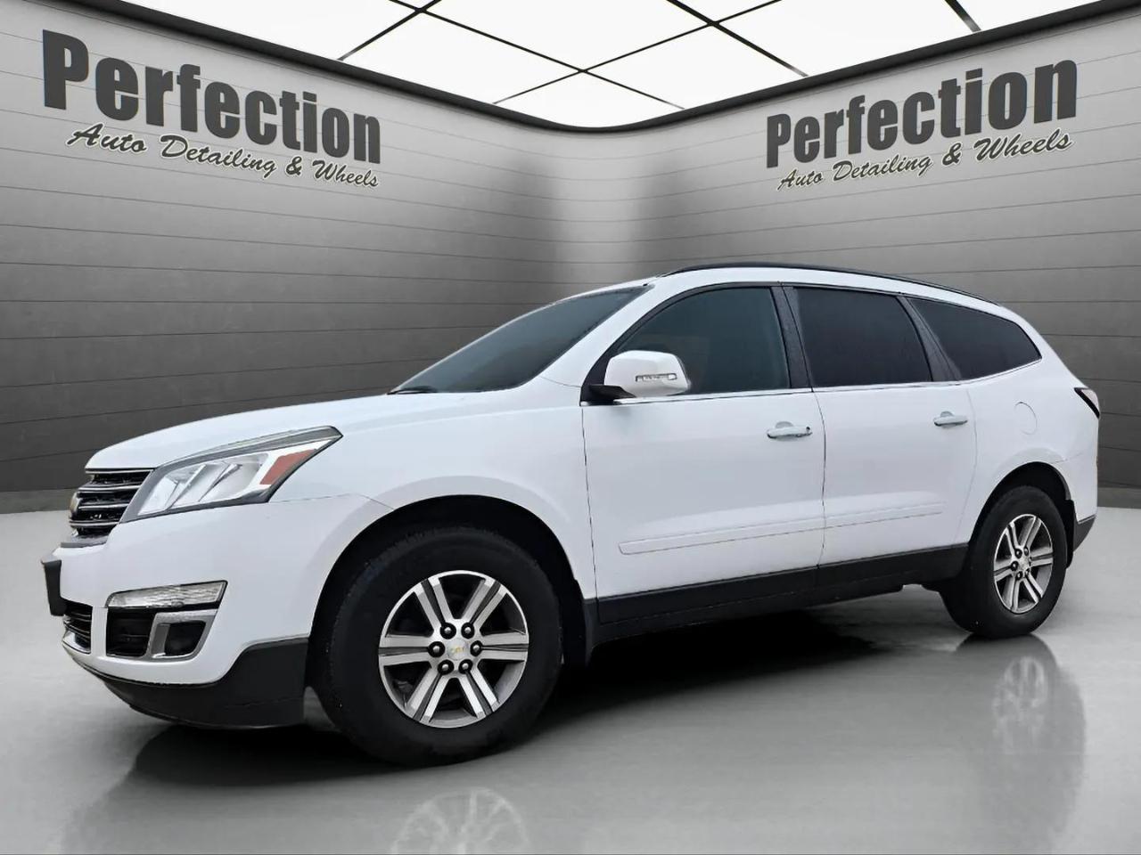 2017 Chevrolet Traverse AWD 4dr LT w/1LT