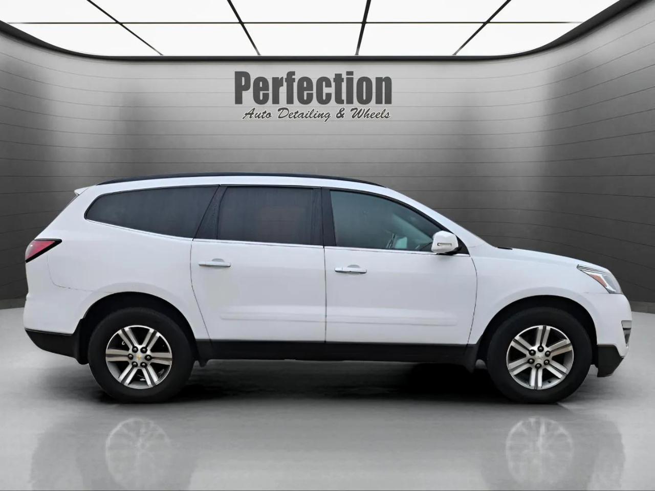 Chevrolet Traverse AWD 4dr LT w/1LT 2017