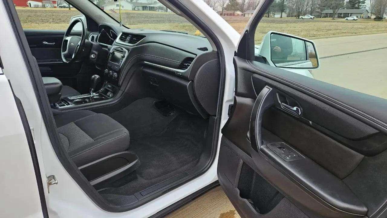 Chevrolet Traverse AWD 4dr LT w/1LT 2017