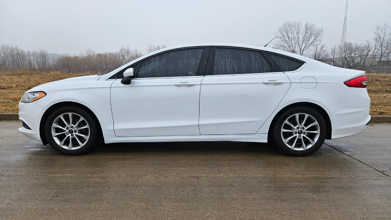 Ford Fusion SE FWD 2017