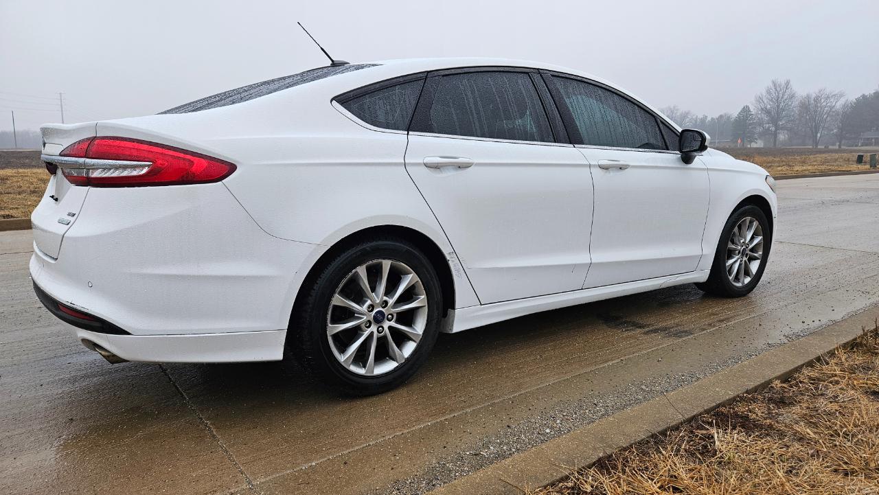 Ford Fusion SE FWD 2017