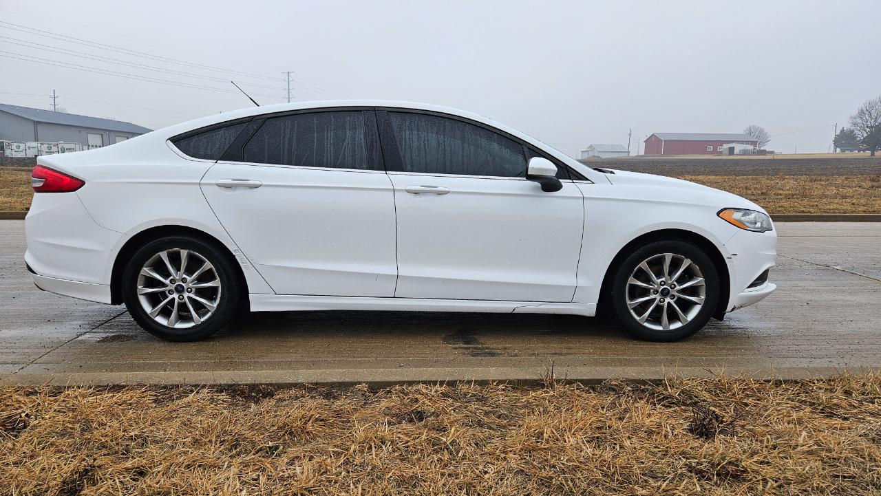 Ford Fusion SE FWD 2017