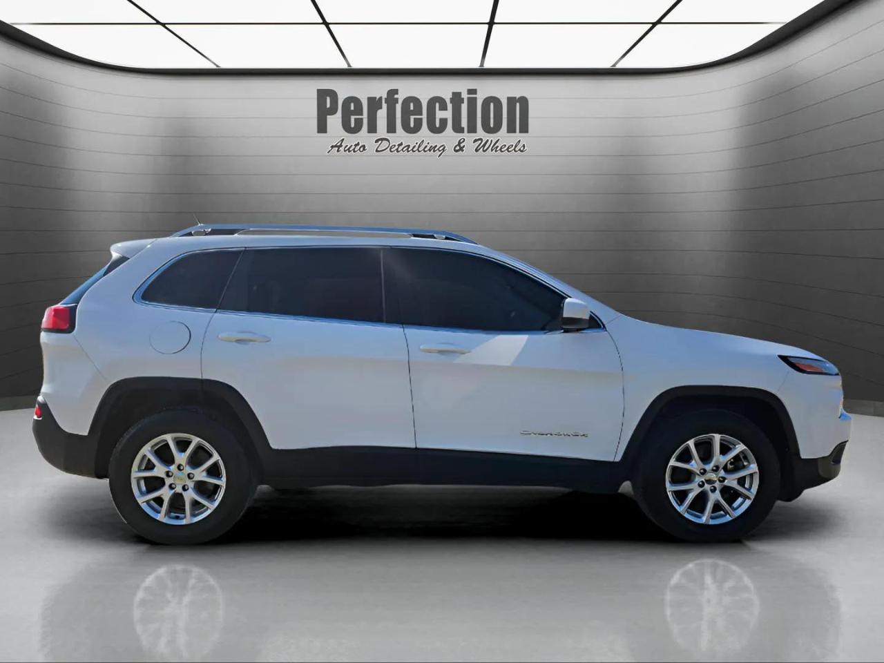 Jeep Cherokee 4WD 4dr Latitude 2014