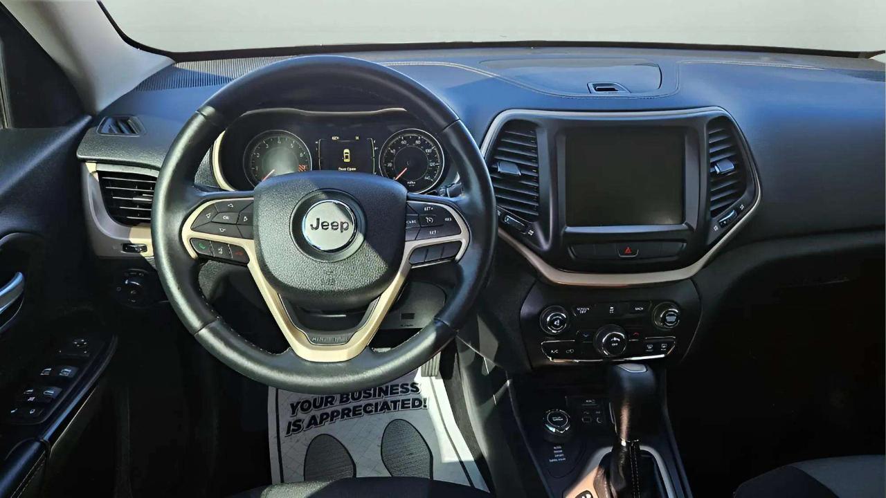 Jeep Cherokee 4WD 4dr Latitude 2014