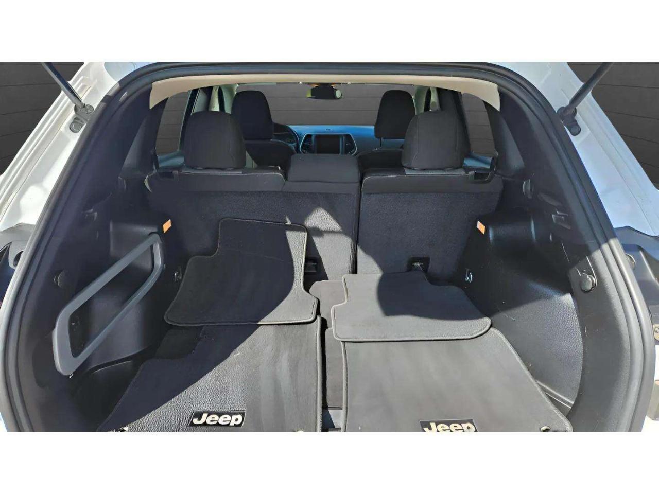 Jeep Cherokee 4WD 4dr Latitude 2014