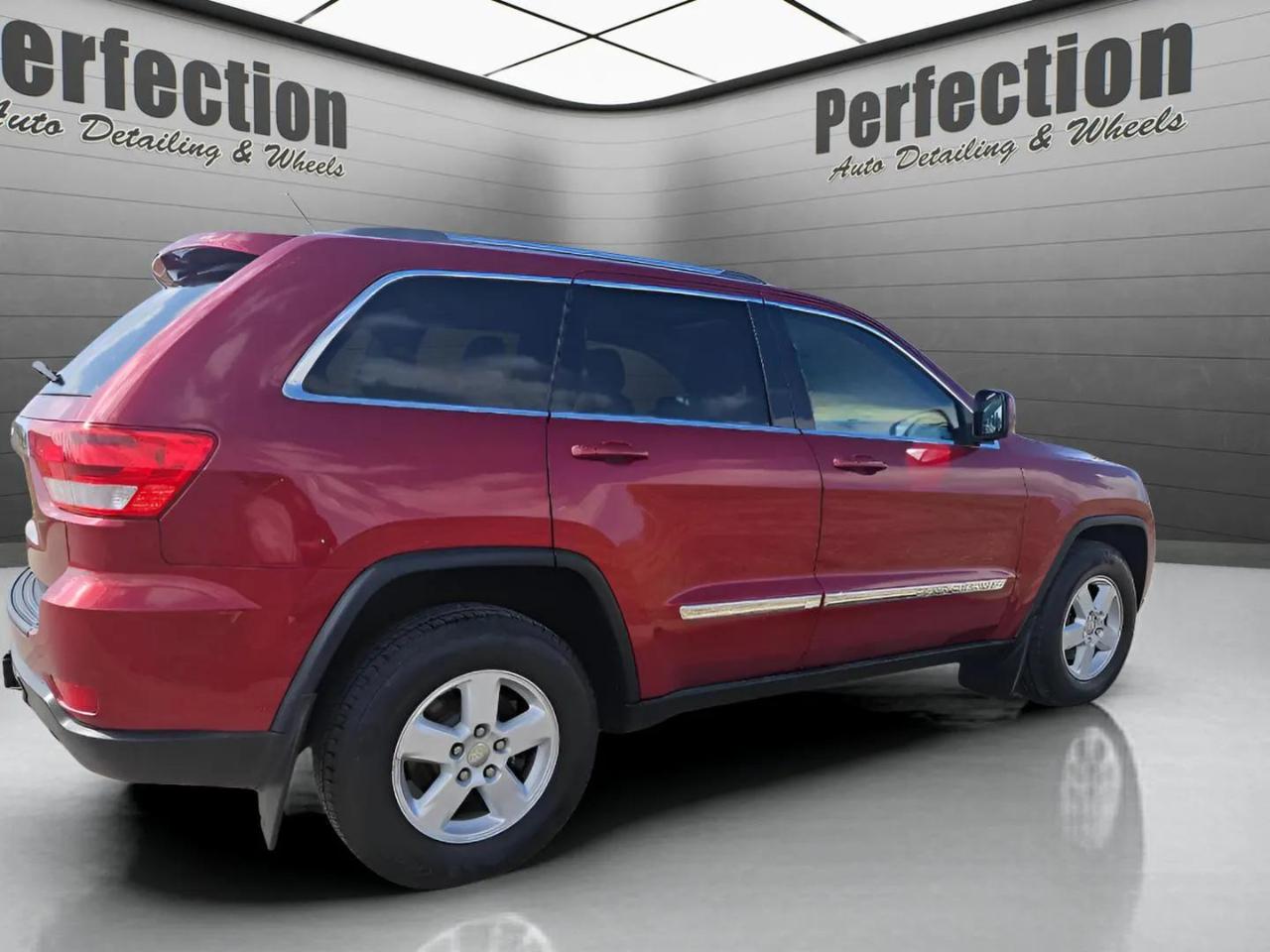 Jeep Grand Cherokee 4WD 4dr Laredo 2012