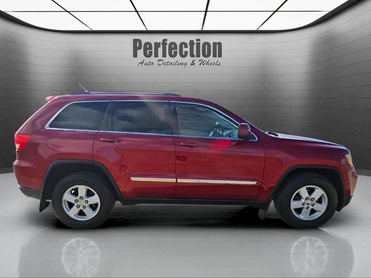 Jeep Grand Cherokee 4WD 4dr Laredo 2012