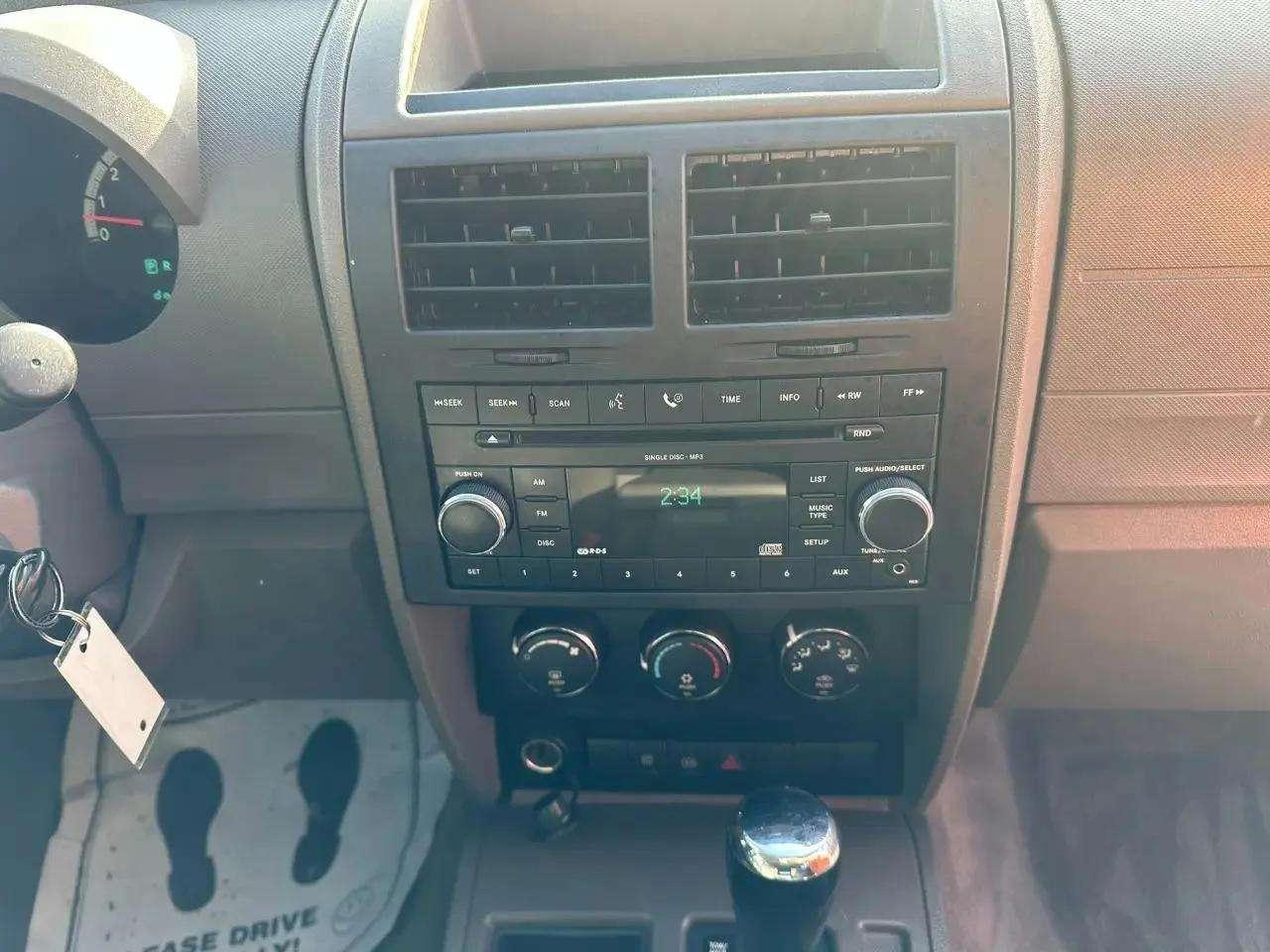 Dodge Nitro 2WD 4dr SXT 2007