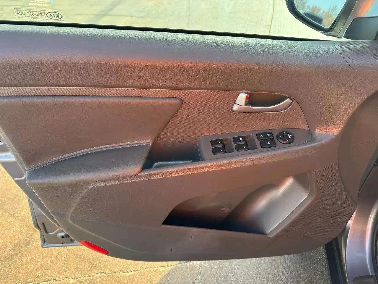 Kia Sportage 2WD 4dr EX 2012