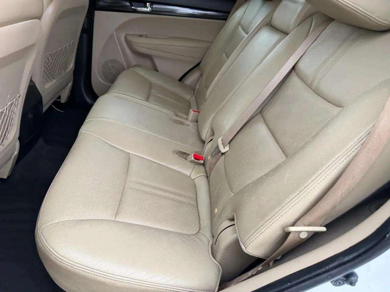 Kia Sorento 2WD 4dr I4 EX 2011