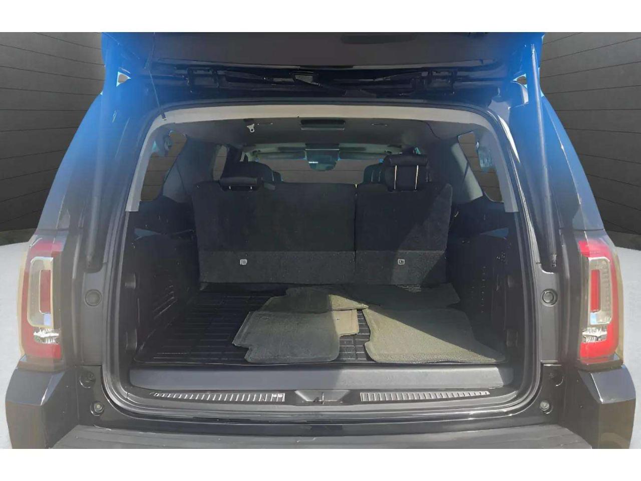 GMC Yukon XL 4WD 4dr SLT 2015