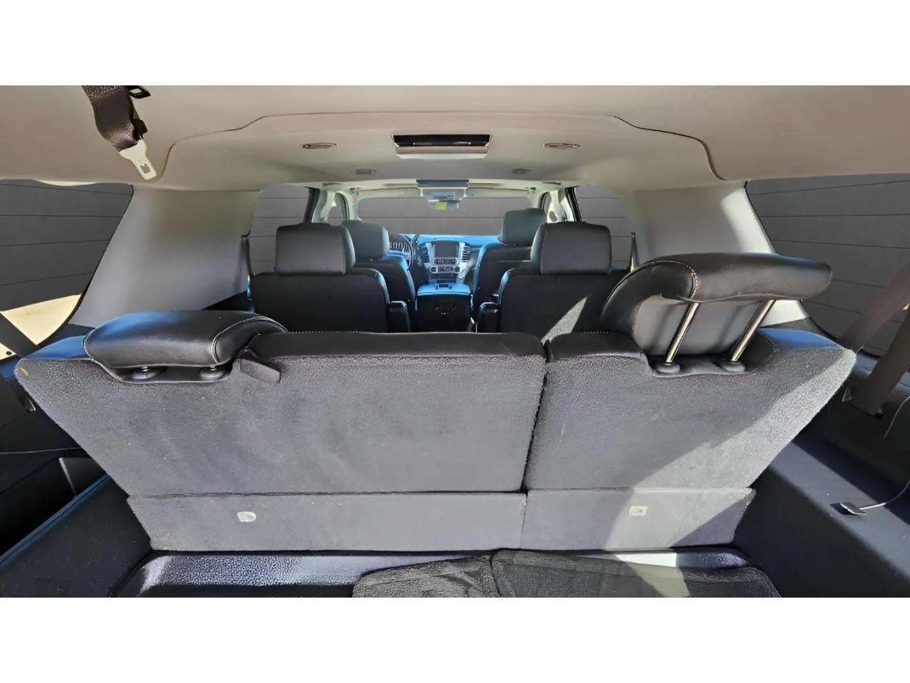 GMC Yukon XL 4WD 4dr SLT 2015