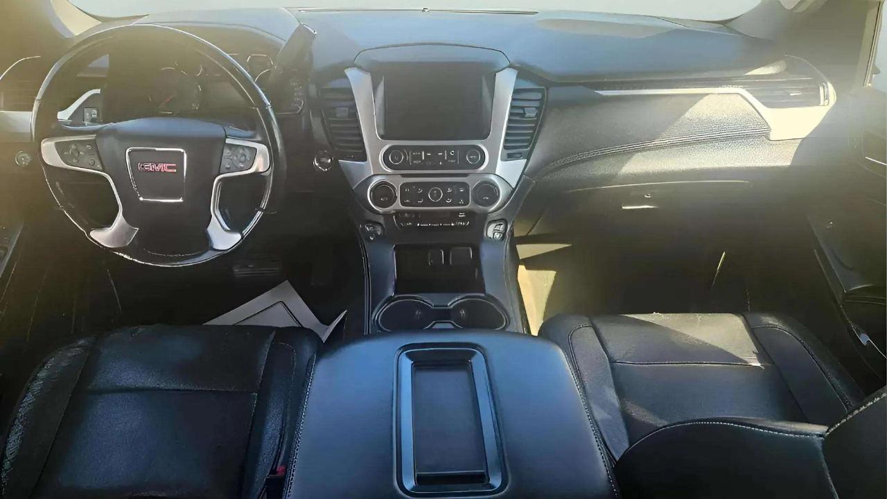 GMC Yukon XL 4WD 4dr SLT 2015