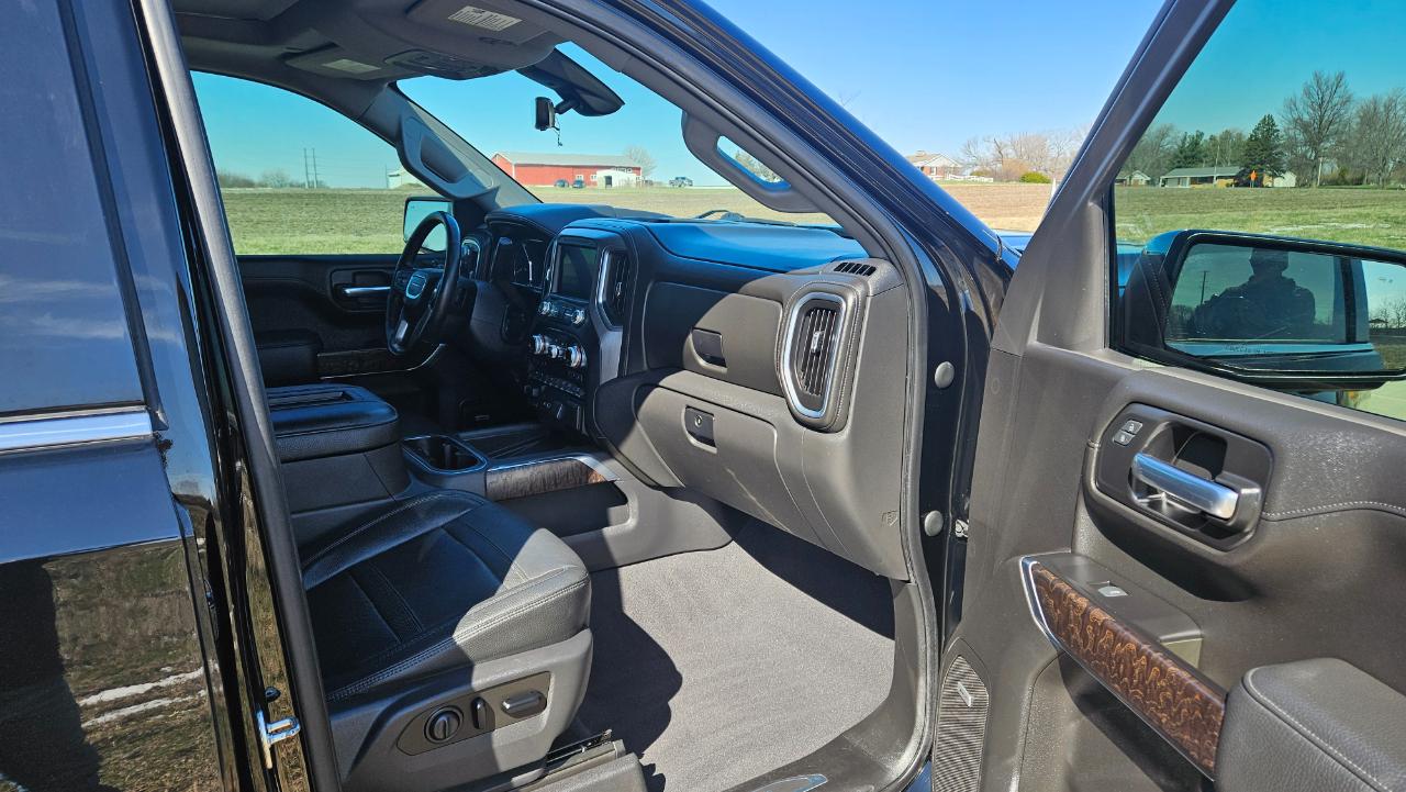 GMC Sierra 1500 4WD Crew Cab 147" Denali 2019