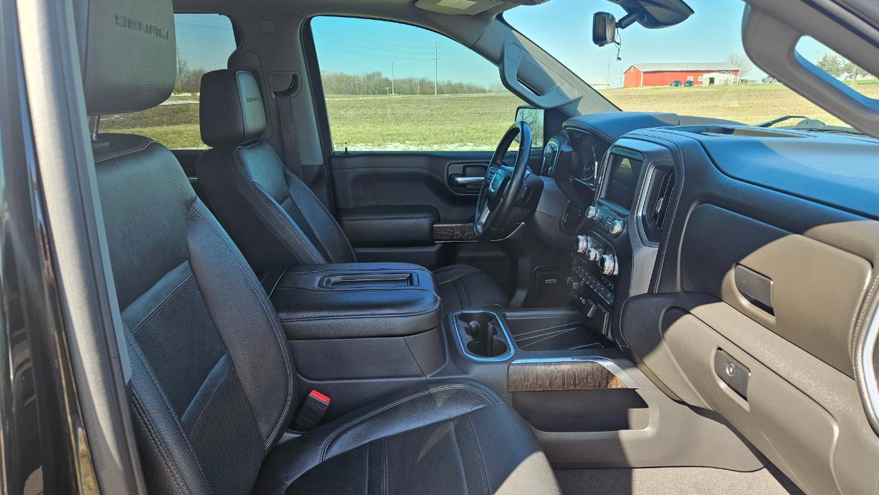 GMC Sierra 1500 4WD Crew Cab 147" Denali 2019