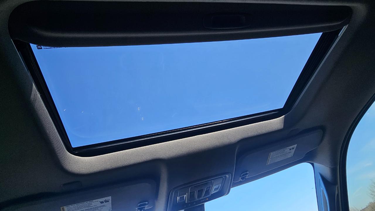 GMC Sierra 1500 4WD Crew Cab 147" Denali 2019