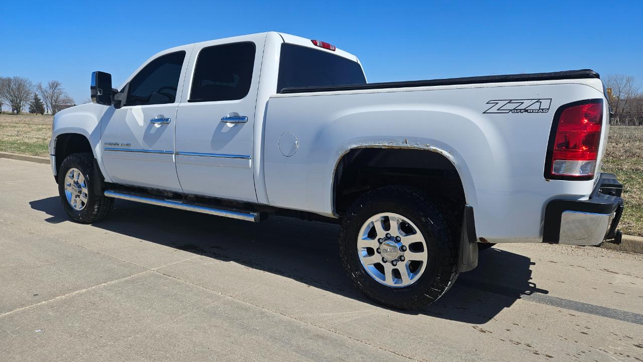 GMC Sierra 2500HD 4WD Crew Cab 153.7" Denali 2013