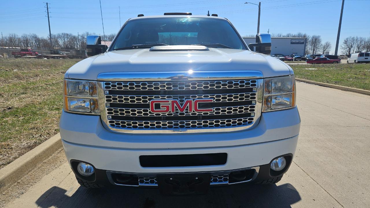 GMC Sierra 2500HD 4WD Crew Cab 153.7" Denali 2013