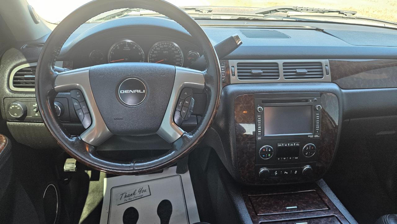 GMC Sierra 2500HD 4WD Crew Cab 153.7" Denali 2013