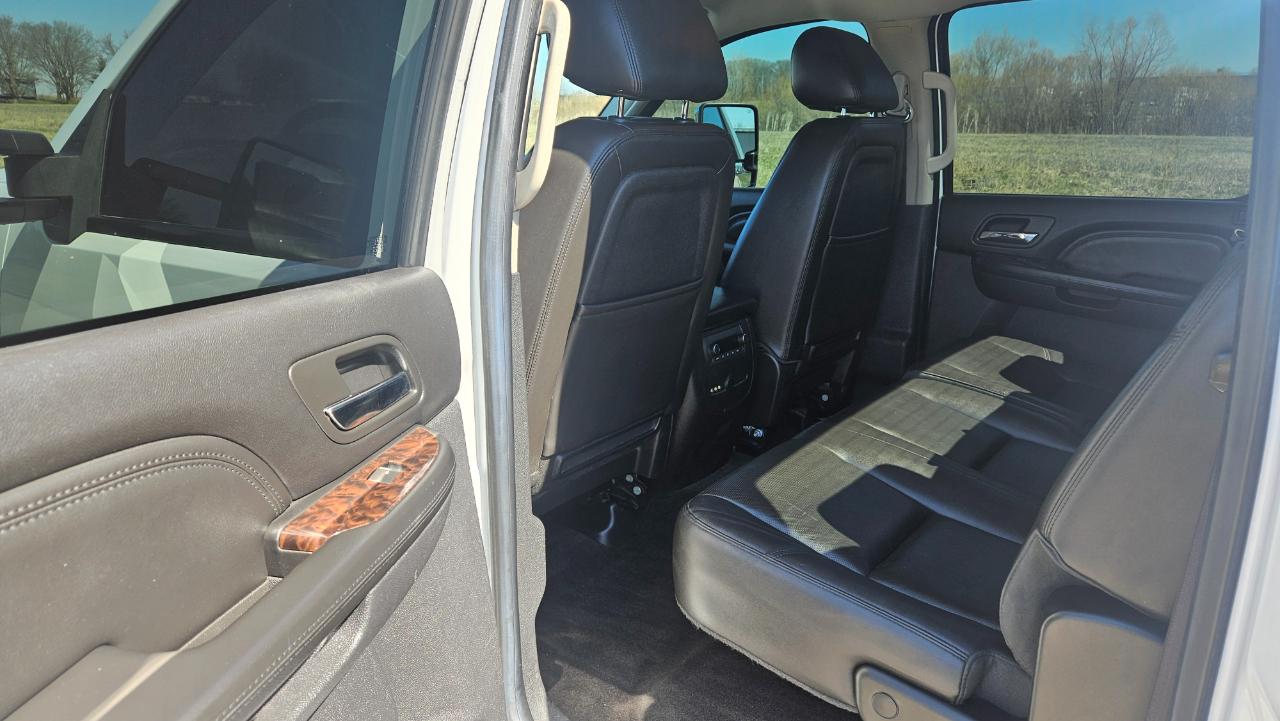 GMC Sierra 2500HD 4WD Crew Cab 153.7" Denali 2013