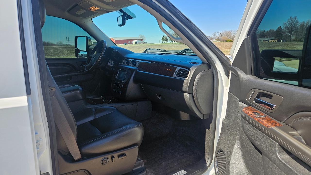 GMC Sierra 2500HD 4WD Crew Cab 153.7" Denali 2013