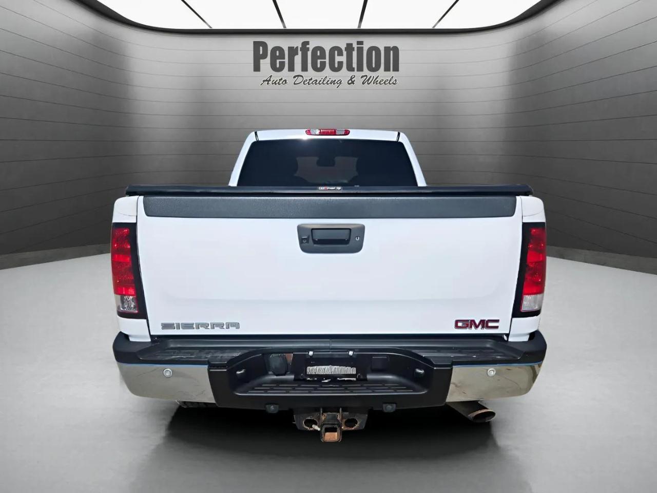 GMC Sierra 2500HD 4WD Crew Cab 153.7" Denali 2013