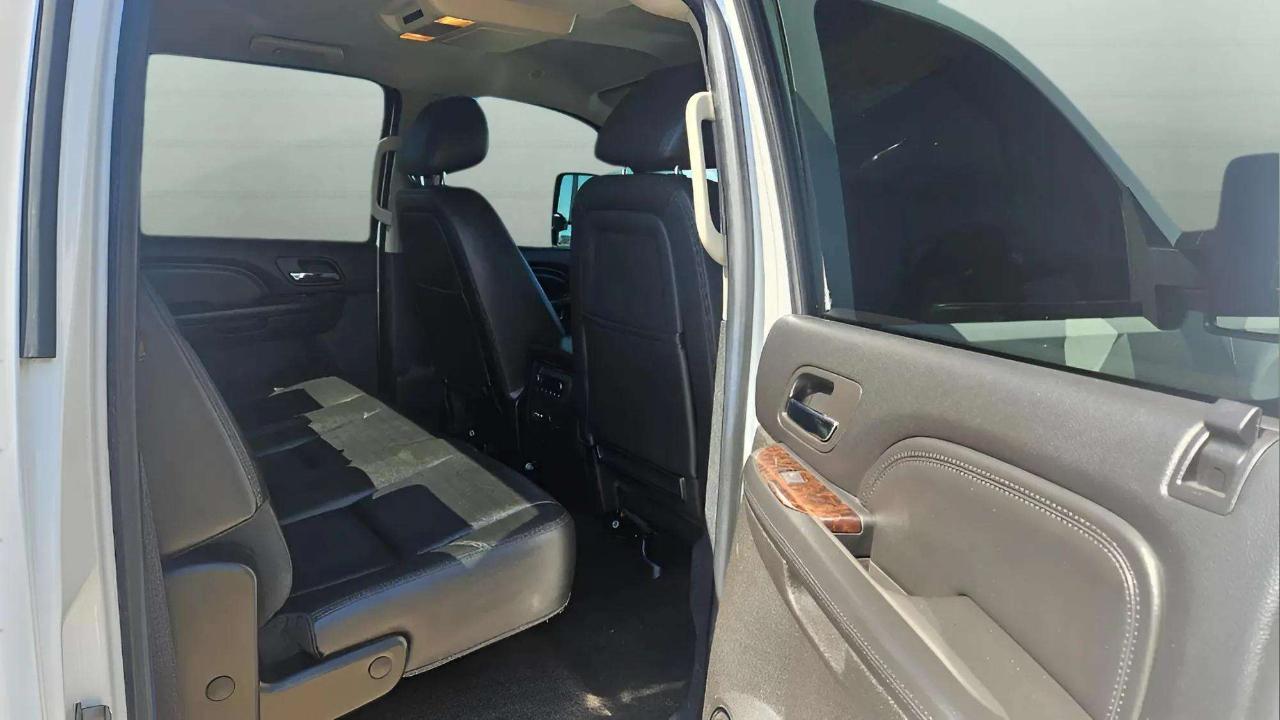 GMC Sierra 2500HD 4WD Crew Cab 153.7" Denali 2013