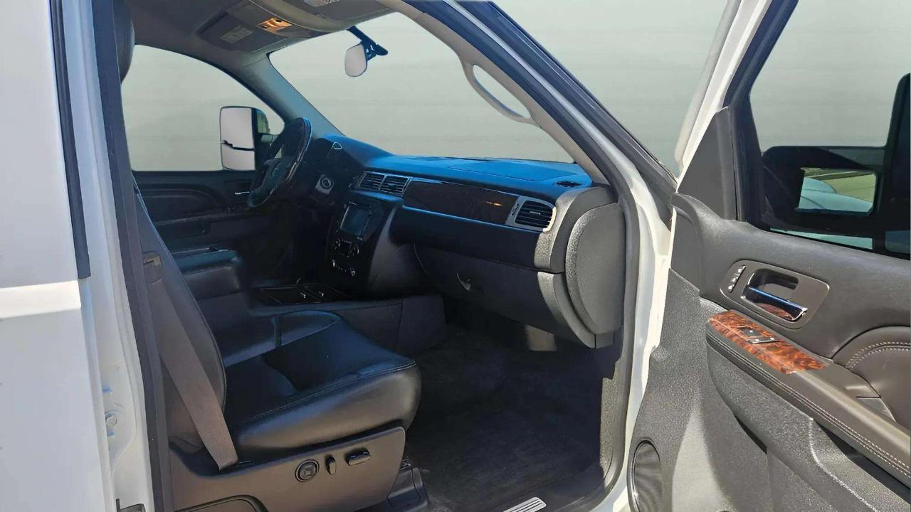 GMC Sierra 2500HD 4WD Crew Cab 153.7" Denali 2013