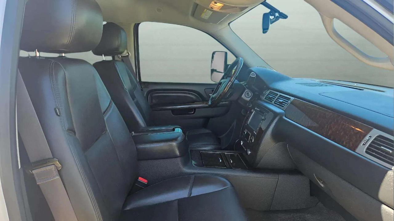 GMC Sierra 2500HD 4WD Crew Cab 153.7" Denali 2013