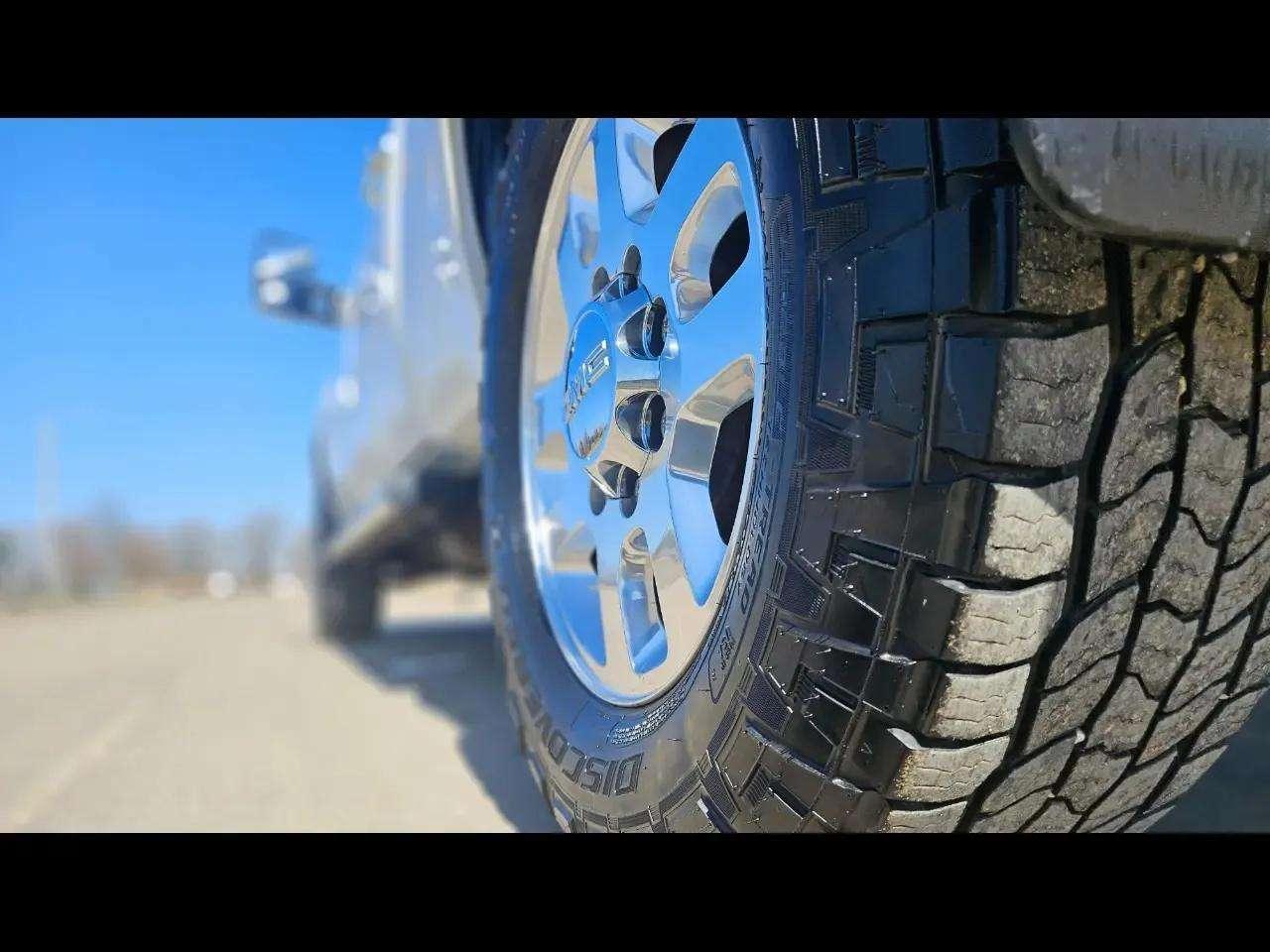 GMC Sierra 2500HD 4WD Crew Cab 153.7" Denali 2013