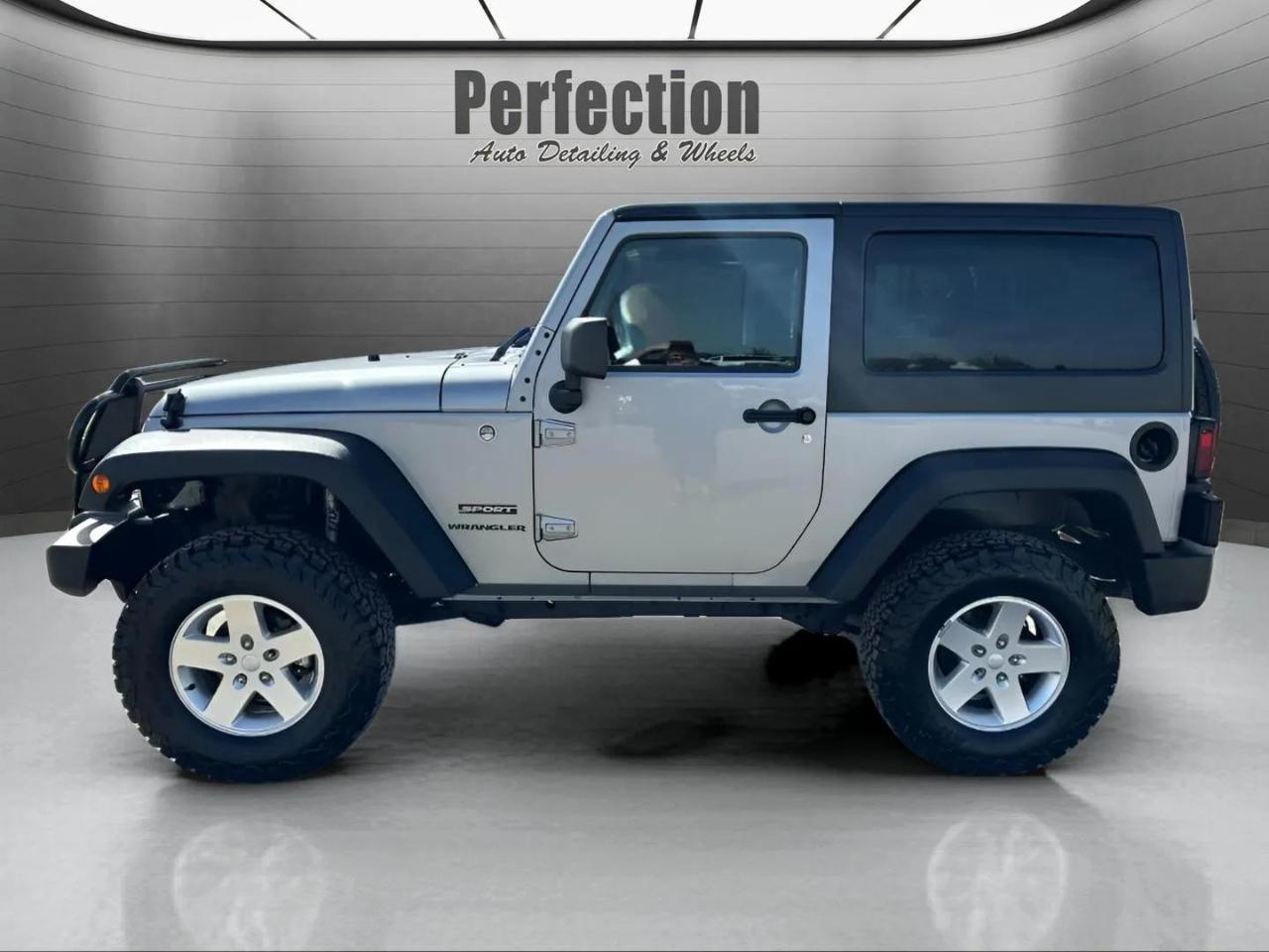 Jeep Wrangler 4WD 2dr Sport 2013