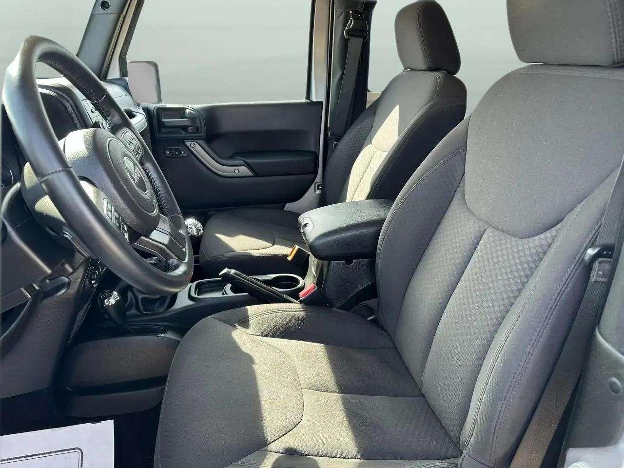 Jeep Wrangler 4WD 2dr Sport 2013