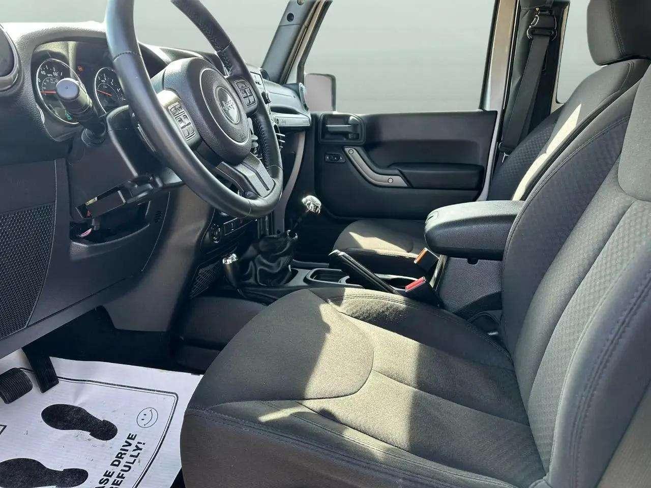 Jeep Wrangler 4WD 2dr Sport 2013