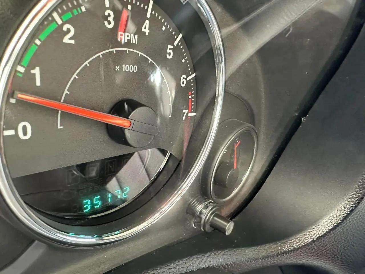 Jeep Wrangler 4WD 2dr Sport 2013