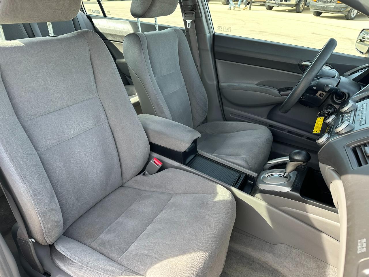 Honda Civic Sdn LX AT 2006