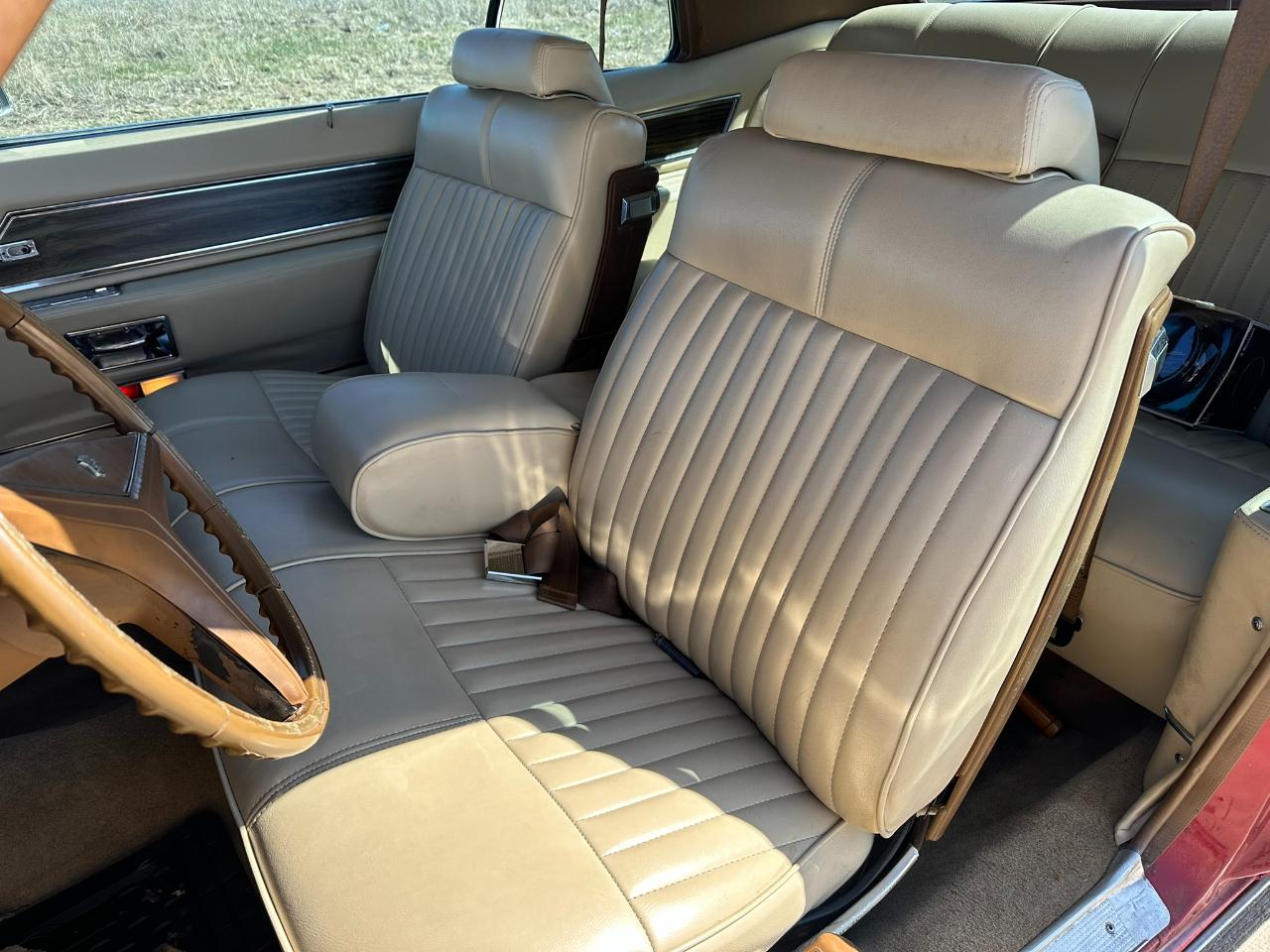 Cadillac Coupe De Ville Base 1972