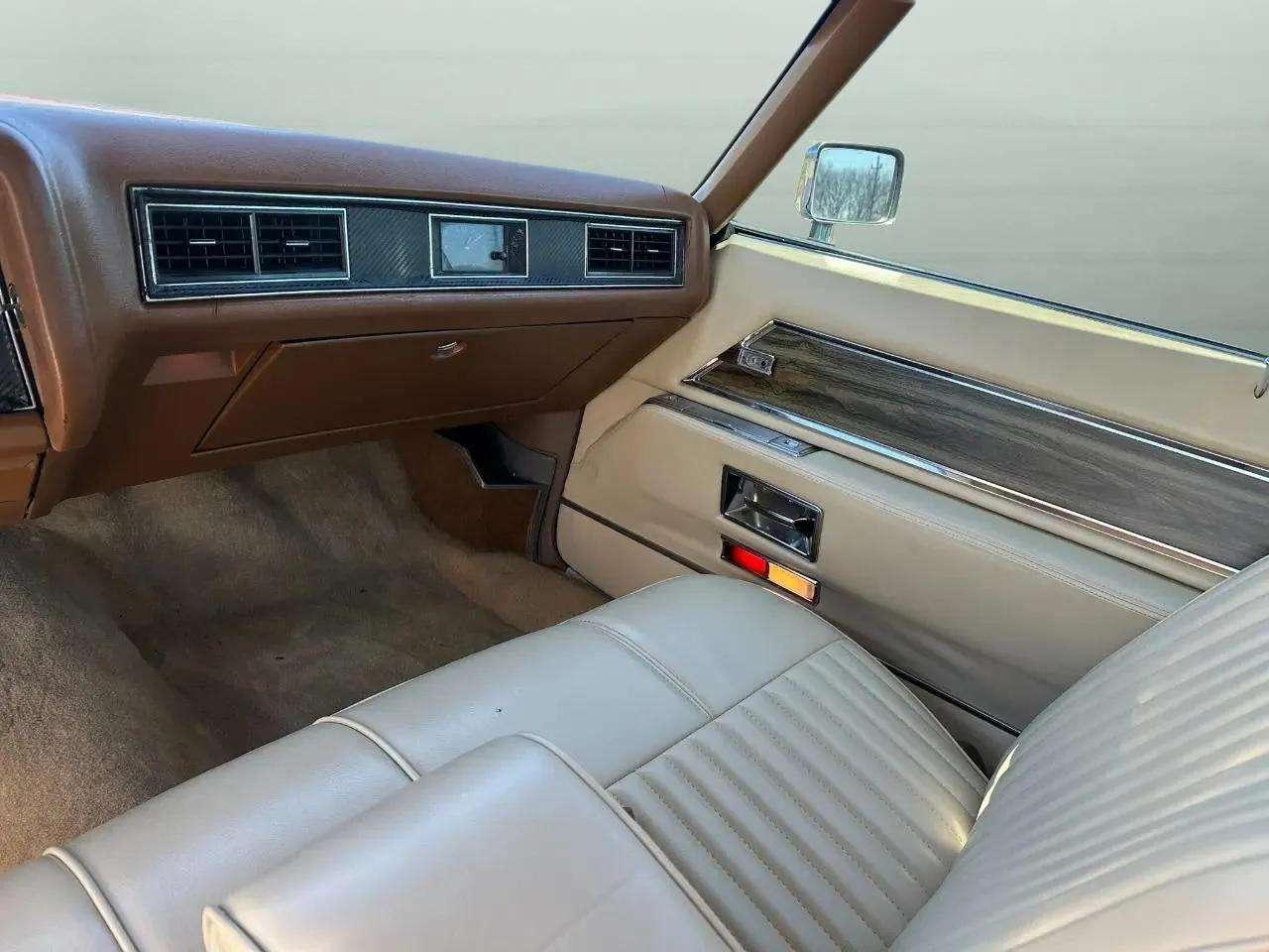 Cadillac Coupe De Ville Base 1972