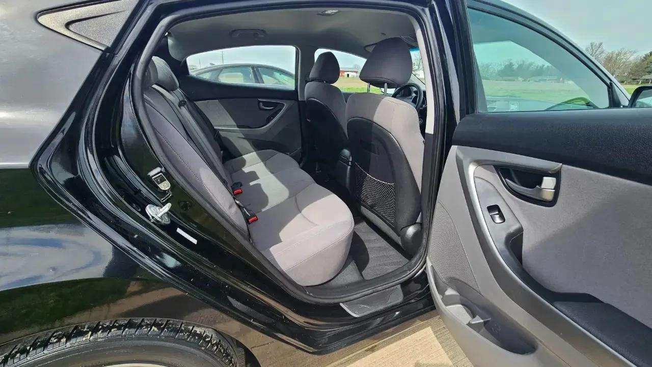 Hyundai Elantra 4dr Sdn Auto SE (Ulsan Plant) 2016