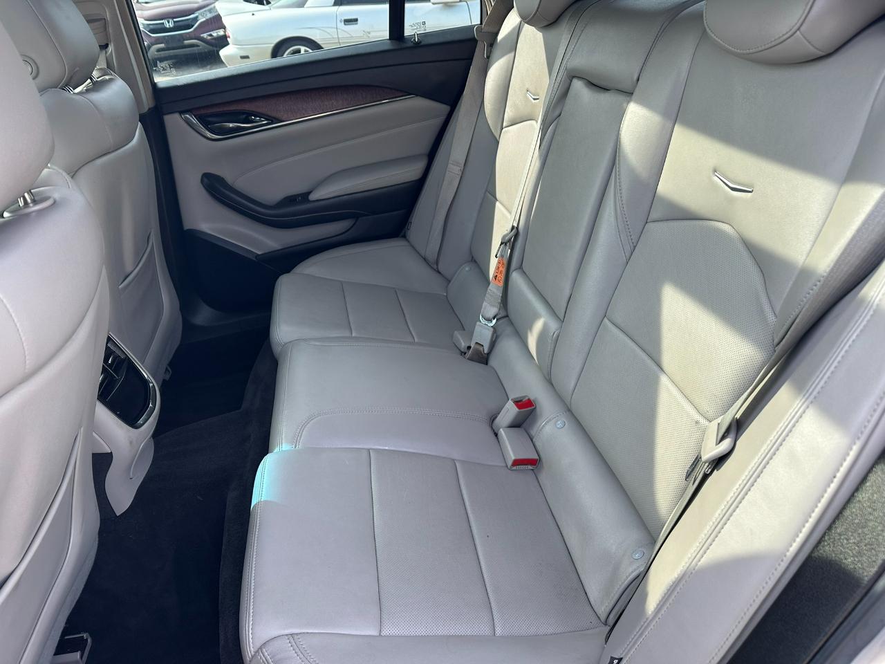 Cadillac CTS Sedan 4dr Sdn 3.6L Luxury Collection RWD 2016