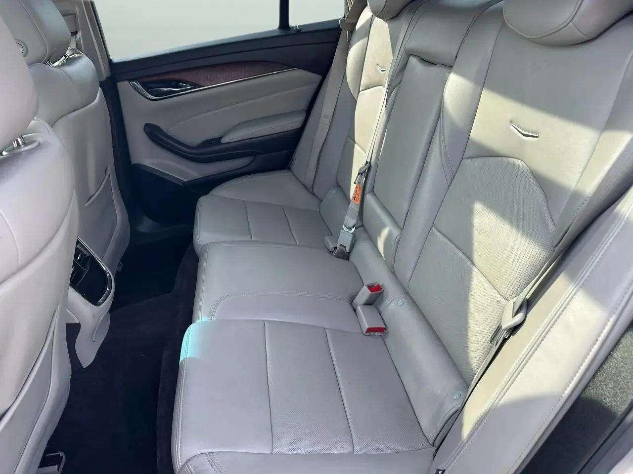 Cadillac CTS Sedan 4dr Sdn 3.6L Luxury Collection RWD 2016