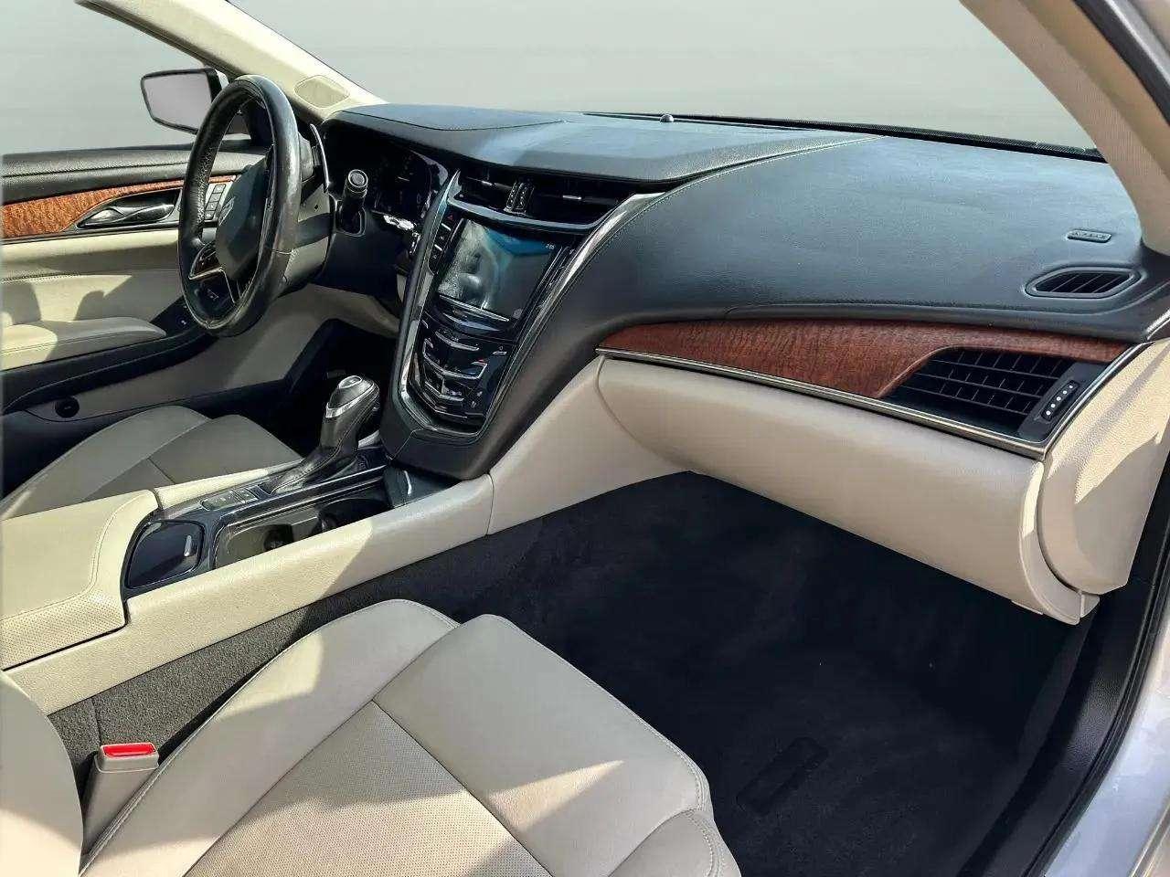 Cadillac CTS Sedan 4dr Sdn 3.6L Luxury Collection RWD 2016