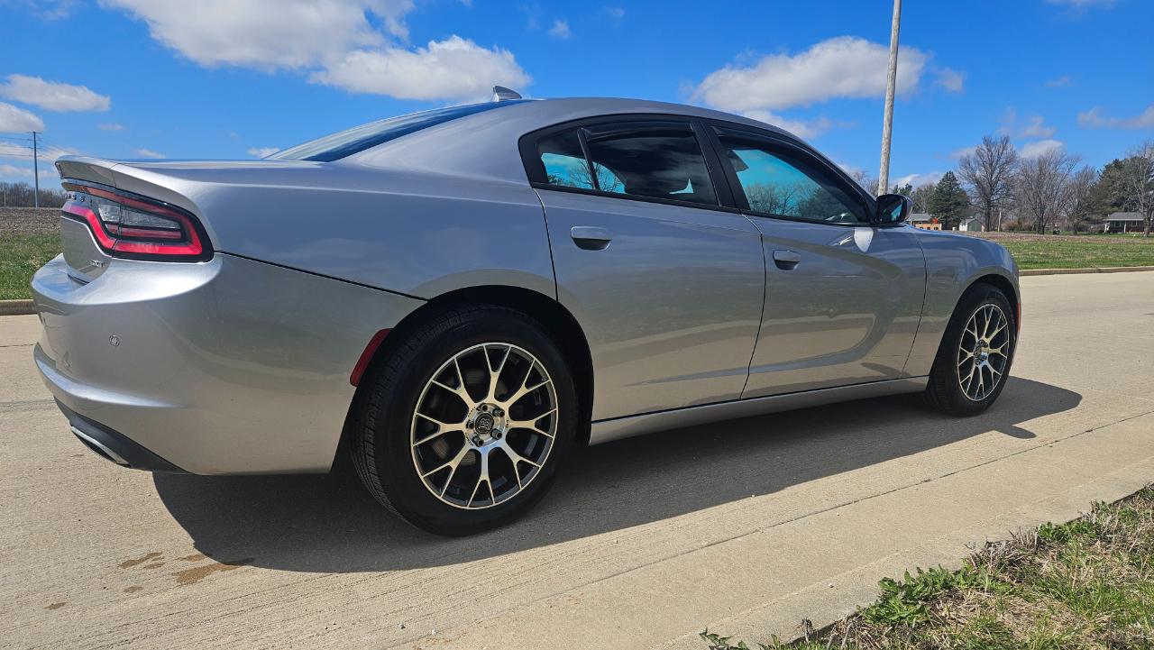 Dodge Charger 4dr Sdn SXT AWD 2015