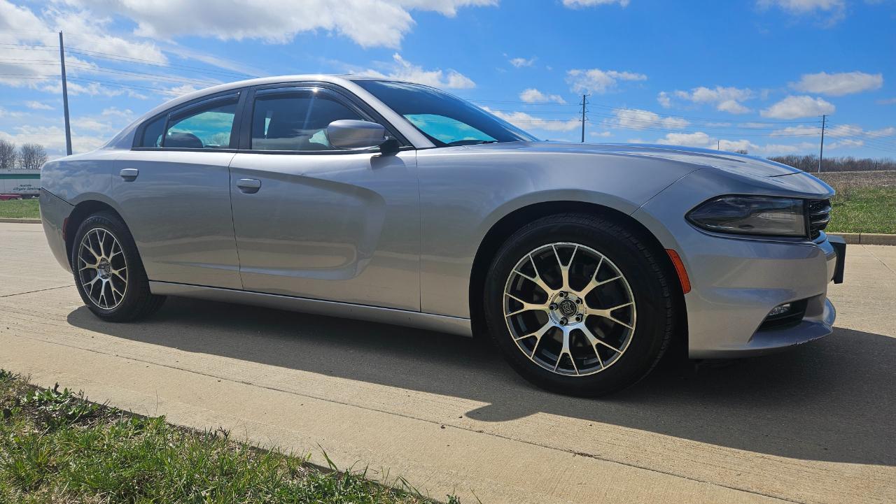 Dodge Charger 4dr Sdn SXT AWD 2015