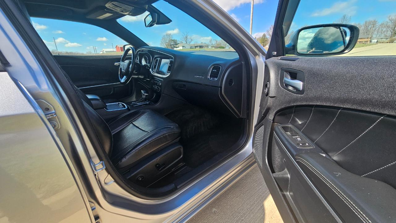 Dodge Charger 4dr Sdn SXT AWD 2015