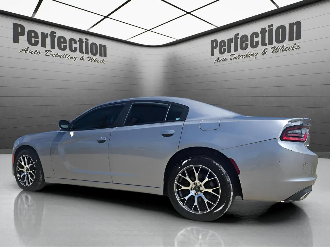 Dodge Charger 4dr Sdn SXT AWD 2015