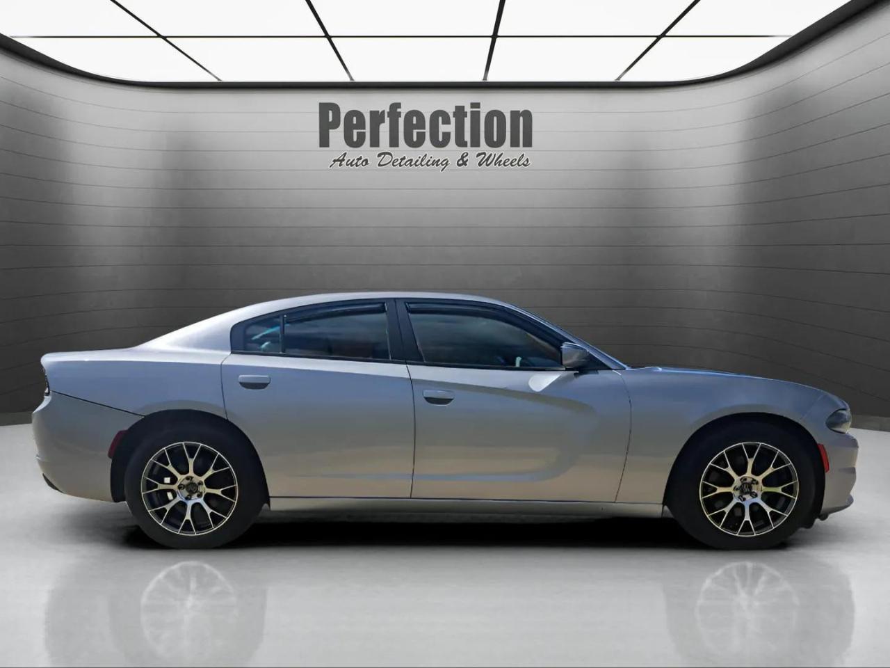 Dodge Charger 4dr Sdn SXT AWD 2015