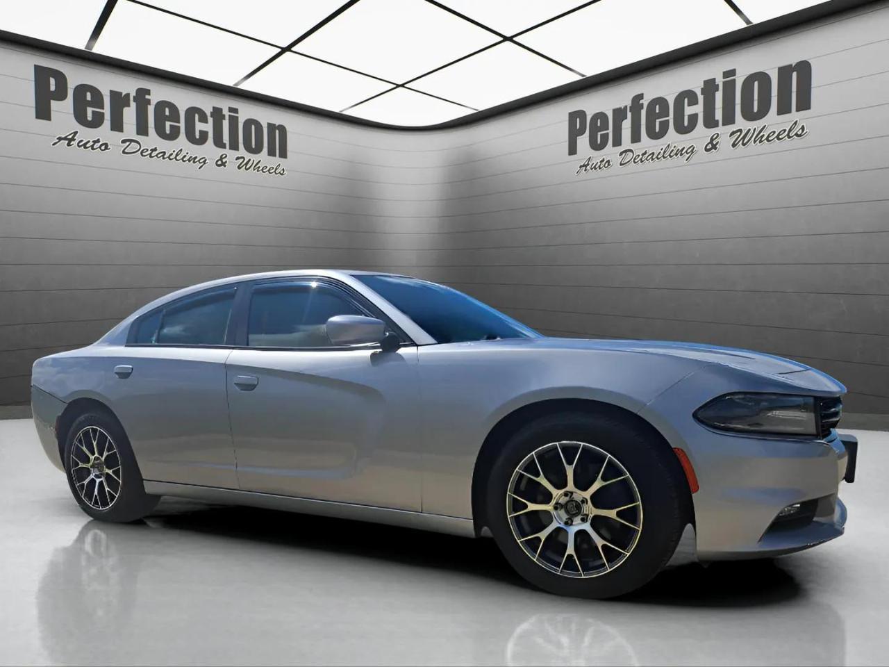 Dodge Charger 4dr Sdn SXT AWD 2015