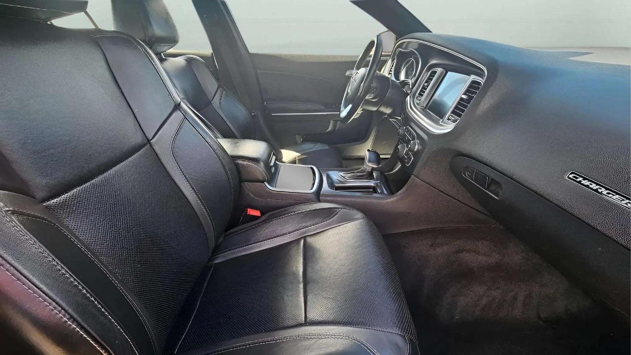 Dodge Charger 4dr Sdn SXT AWD 2015